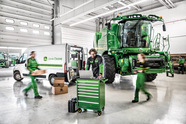 John Deere serwis kombajn Awaria sprzętu w trakcie żniw? Możesz liczyć na wsparcie!