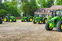 John Deere 6M edycja 2024 240x160 Mimo wahań na rynku Pöttinger utrzymuje pozycję