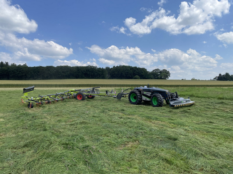 claas agxeed CLAAS i AgXeed stawiają na autonomię w zbiorze zielonek i nie tylko