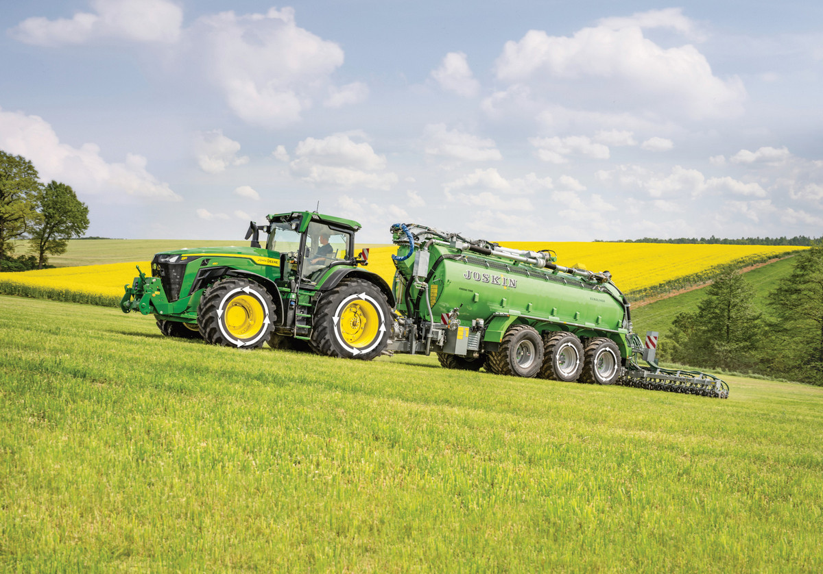 John Deere 2 AgroShow 2024 Agro Show 2024 już wkrótce! Targi i John Deere Polska obchodzą 25. rocznicę