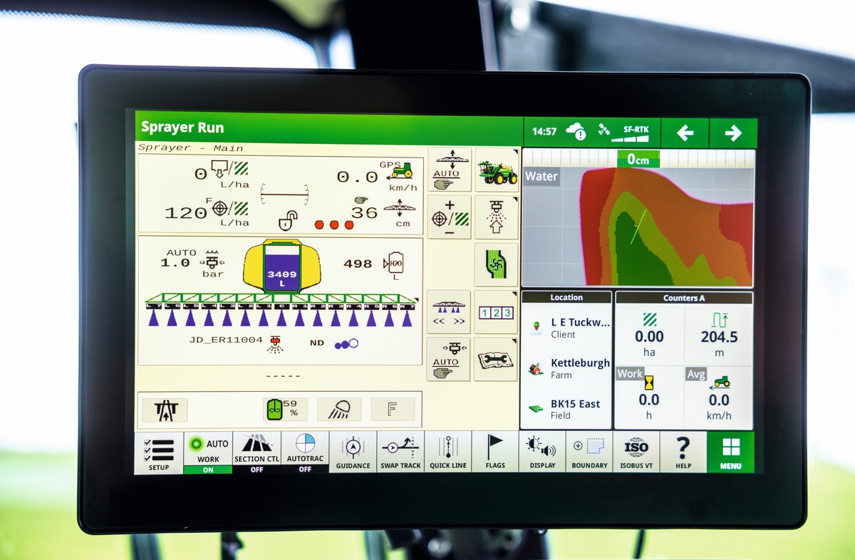 John Deere wprowadza zestaw modernizacyjny do rozwiazan Rolnictwa Precyzyjnego w niskiej cenie poczatkowej John Deere wprowadza zestaw modernizacyjny Rolnictwa Precyzyjnego w niskiej cenie startowej