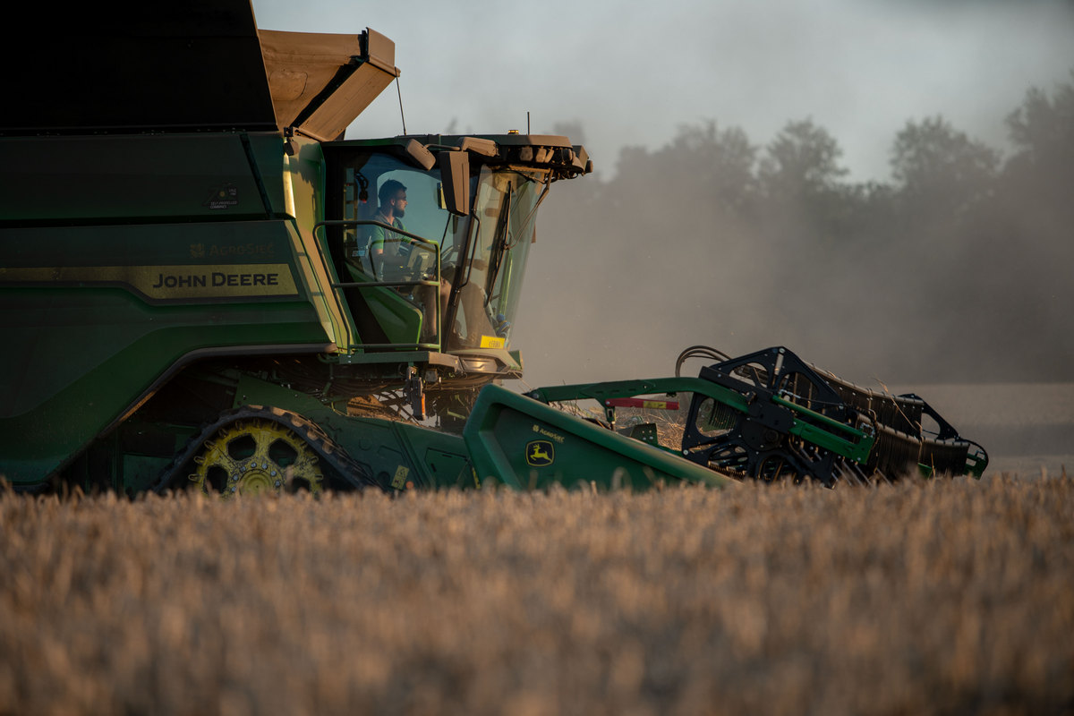 John Deere w gospodarstwie Baranowskich 4 Trwałość, niezawodność i rolnictwo precyzyjne – maszyny John Deere w gospodarstwie Baranowskich w Lęborku