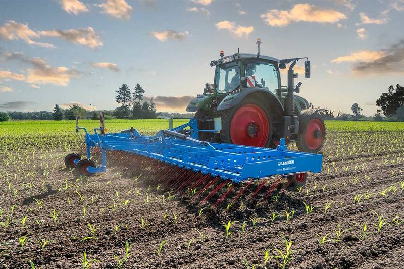 Lemken Thulit Thulit   pierwsza brona chwastownik firmy LEMKEN