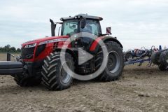 Massey Ferguson 8740 S NEXT film 240x160 Agro Sharing – Czy wynajem maszyn się opłaca?