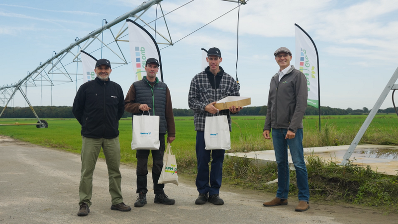 Ulicoten Teamfoto Pierwszy w Holandii system nawadniania typu pivot marki Valley